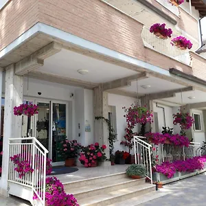 https://residence-onda-blu-2.emilia-romagnahotels.net