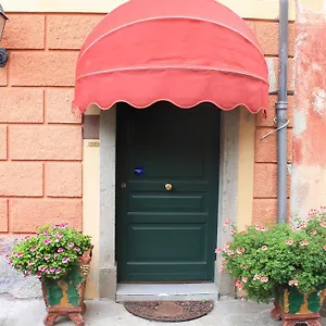 https://antico-caffe-del-moro.hotelitalianriviera.com
